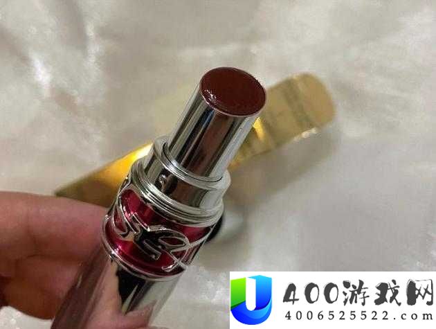 ysl-口红水蜜桃色号：打造甜美妆容的秘密武器